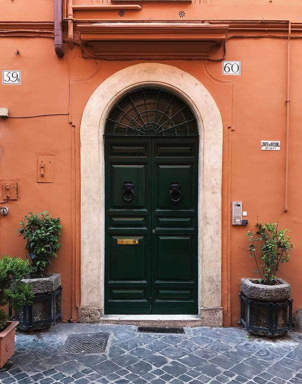 Casa de hóspedes Naman Hotellerie - Margutta 3*